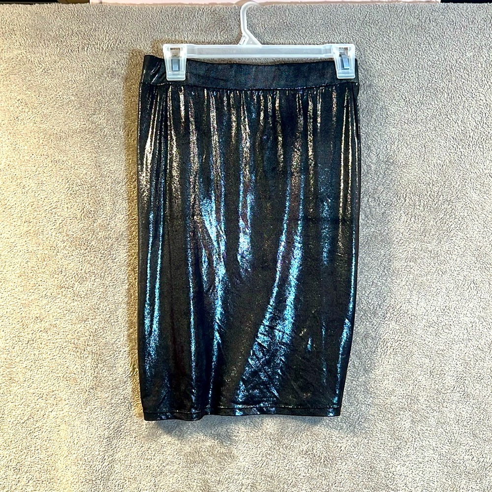L metallic mini skirt